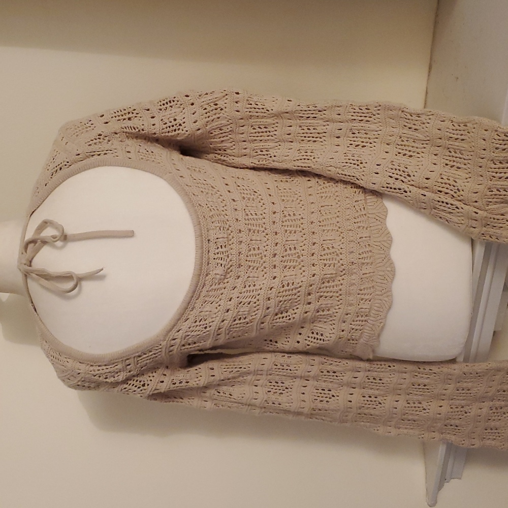 Vintage Hollister Cream Crochet Knit Crop Sweater Top Size L - Picture 2 of 5